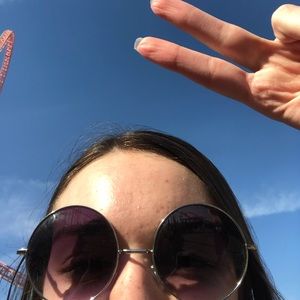 Meet your Posher, Alexia